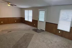 409 Palm Harbor Dr, Orangeburg, SC 29115 - Photo 12