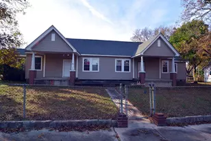 560 Oak St, Winnsboro, SC 29180 - Photo 2