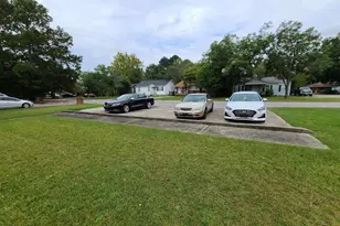 3900 Persimmon St, Columbia, SC 29205 - Photo 2