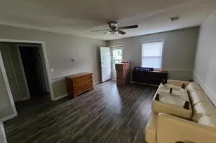 3900 Persimmon St, Columbia, SC 29205 - Photo 4