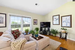 925 Farnsworth Dr, Hopkins, SC 29061 - Photo 14