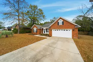 2490 Navigator Cir, Dalzell, SC 29040 - Photo 2