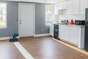 403 Chestnut St, Darlington, SC 29532 - Photo 2