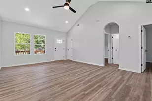 218 Acie Ave, Hopkins, SC 29061 - Photo 4