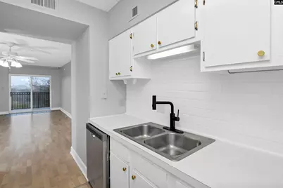 619 King Street 610, Columbia, SC 29205 - Photo 8