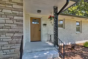 900 Michaelmas (Aka &quot m&quot Ave) Ave, Cayce, SC 29033 - Photo 2