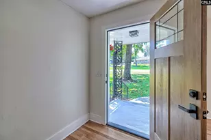 900 Michaelmas (Aka &quot m&quot Ave) Ave, Cayce, SC 29033 - Photo 4