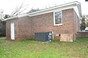 610 Milligan St, Newberry, SC 29108 - Photo 4