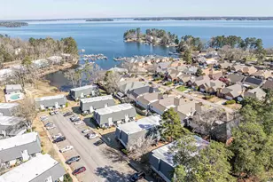 301 Harbor Heights Dr, Lexington, SC 29072 - Photo 2