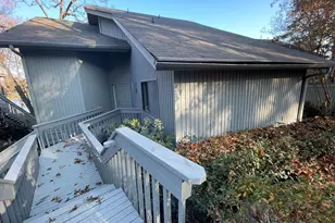 81 Ridge Lake Dr, Columbia, SC 29209 - Photo 1