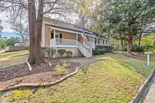 1910 Kendall St, Camden, SC 29020 - Photo 2