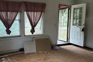 11 Wallace St, Sumter, SC 29150 - Photo 8