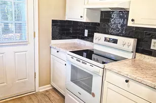 250 Dyson St, Manning, SC 29102 - Photo 8