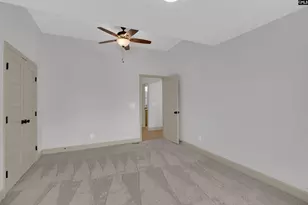 35 Lakecrest Dr, Columbia, SC 29206 - Photo 32