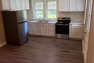 303 Drayton St, Newberry, SC 29108 - Photo 2