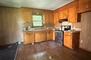 73 Sampson, Hemingway, SC 29554 - Photo 4