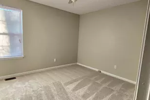 222 Salusbury Ln, Columbia, SC 29229 - Photo 4