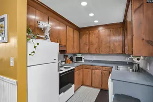 1230 Greenville Cir, Columbia, SC 29210 - Photo 10