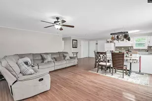 315 Gardners Terrace, West Columbia, SC 29172 - Photo 8