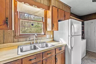 812 Basil Rd, Swansea, SC 29160 - Photo 8