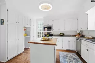 11 Copperfield Ct, Columbia, SC 29209 - Photo 8