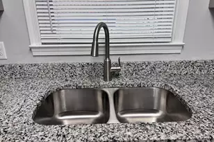 401 Ravenscroft Rd, West Columbia, SC 29172 - Photo 16