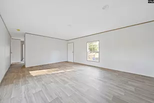 88 Lady Ashley Dr, Saint Matthews, SC 29135 - Photo 6