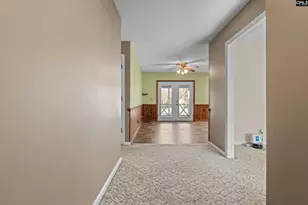 912 Spring Dr, Lugoff, SC 29078 - Photo 6