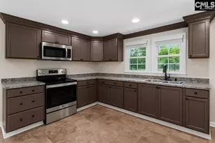 697 Russell St, Batesburg, SC 29006 - Photo 6