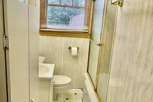 1915 Hallman St, West Columbia, SC 29169 - Photo 6