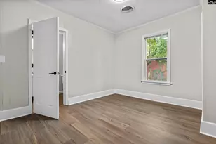 219 S Guignard Dr, Sumter, SC 29150 - Photo 12