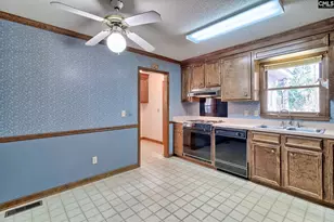 307 Honors Ct, Lexington, SC 29073 - Photo 6