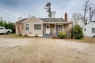 127 S Pine St, Batesburg, SC 29006 - Photo 1