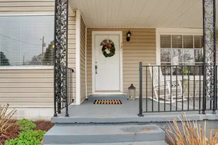 127 S Pine St, Batesburg, SC 29006 - Photo 2