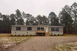136 Carlton Dr, Batesburg, SC 29006 - Photo 2