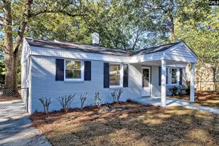 1804 13th St, Cayce, SC 29033 - Photo 2