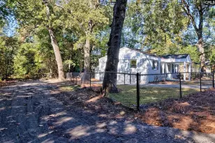 1804 13th St, Cayce, SC 29033 - Photo 4