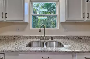 1804 13th St, Cayce, SC 29033 - Photo 22