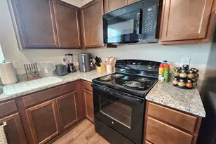 3050 Blue Brook Ln, Columbia, SC 29209 - Photo 4