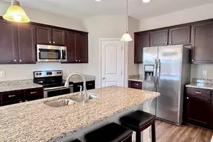 2014 Chipmunk Ln, West Columbia, SC 29169 - Photo 4