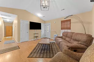 10 Misty Creek Ct, Greenville, SC 29611 - Photo 4