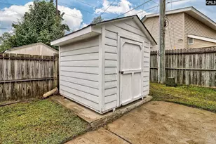 103 Parkwood Dr, West Columbia, SC 29170 - Photo 10