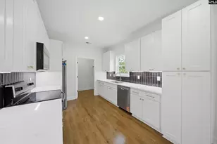 221 Lloydwood Dr, West Columbia, SC 29172 - Photo 12