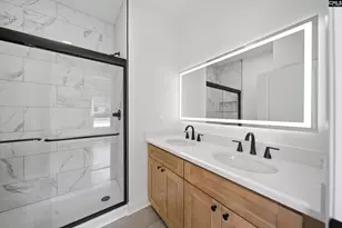 221 Lloydwood Dr, West Columbia, SC 29172 - Photo 8