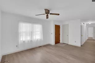 324 Gatlin Dr, Hopkins, SC 29061 - Photo 2