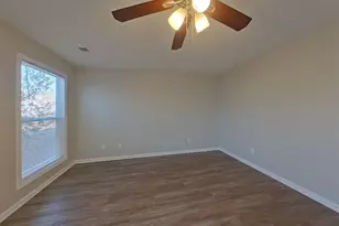 831 Dovefield Ln, Lexington, SC 29073 - Photo 2