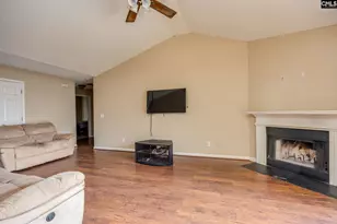 656 New Stock Dr, Hopkins, SC 29061 - Photo 6