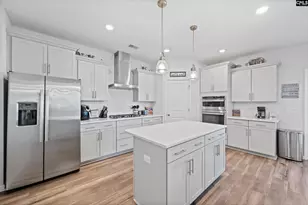 626 Hiawatha Dr, Elgin, SC 29045 - Photo 6