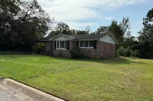 914 Wateree Blvd, Camden, SC 29020 - Photo 2