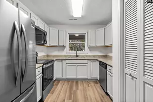 6271 Quimby Rd, Dalzell, SC 29040 - Photo 2